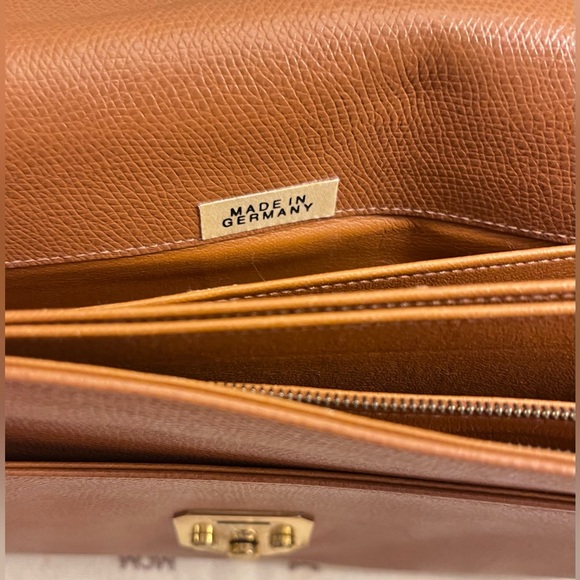 Pre-Loved Vintage MCM Leather Clutch / Wristlet - Picture 8 of 14